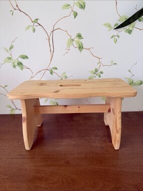 Natural Pine Wooden Step Stool - Made in Italy
